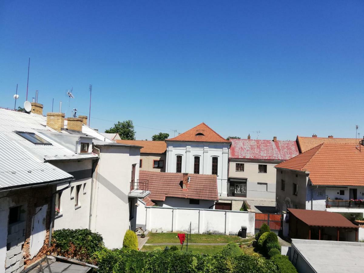 Pension U Kostela Cesky Brod Экстерьер фото